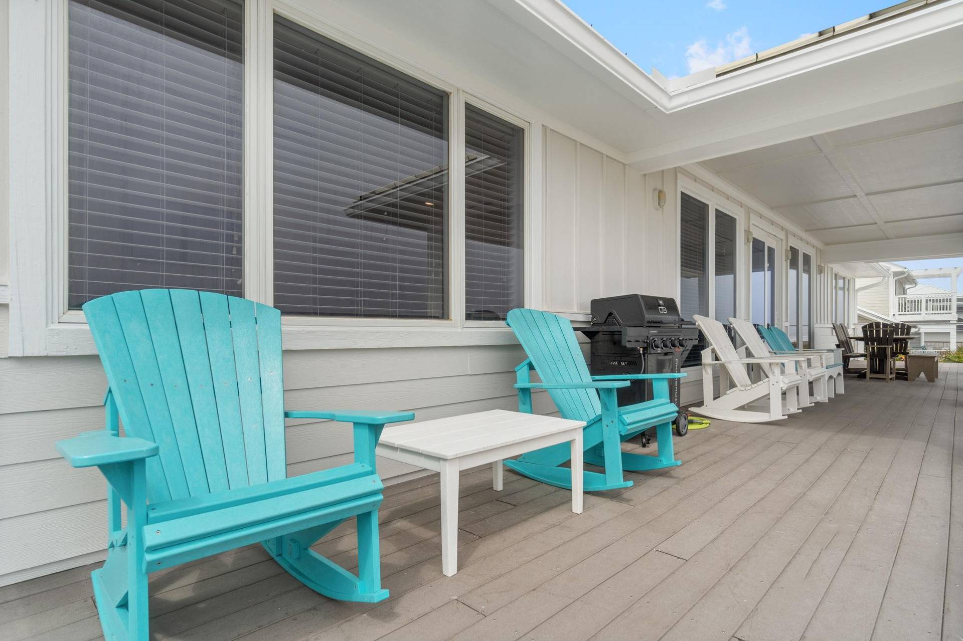 Deck Off Living
