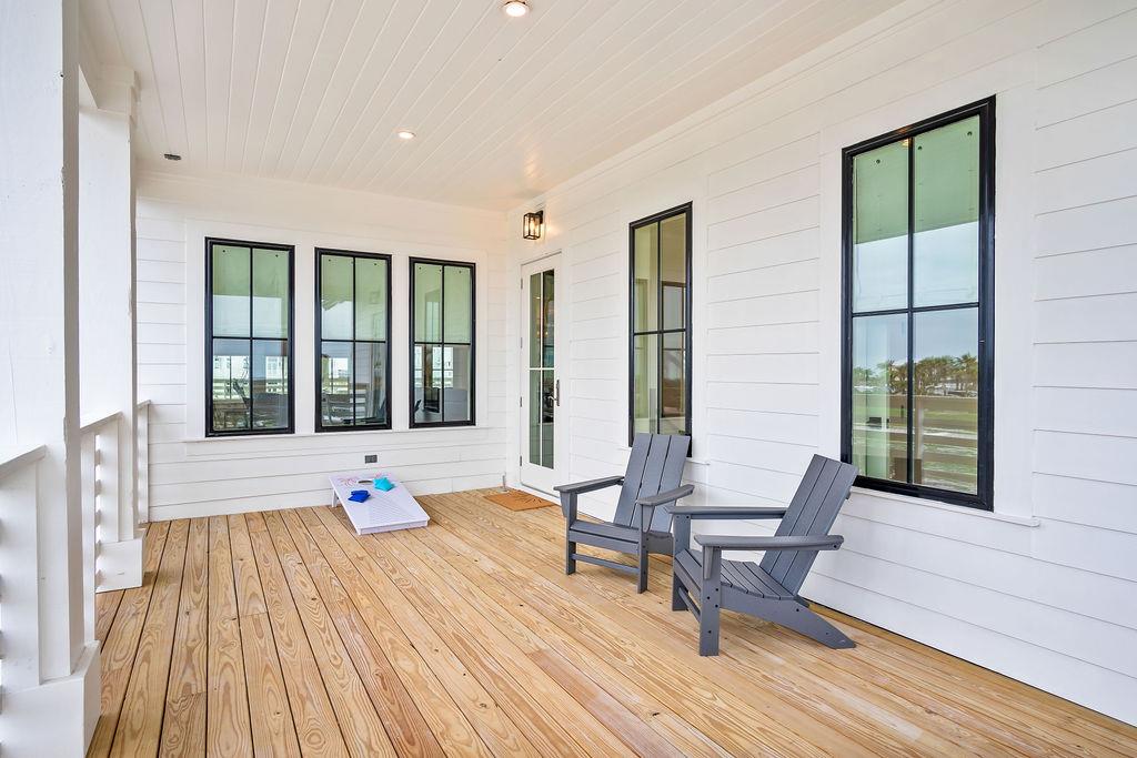 Primary King  Shared Balcony, 2nd Floor