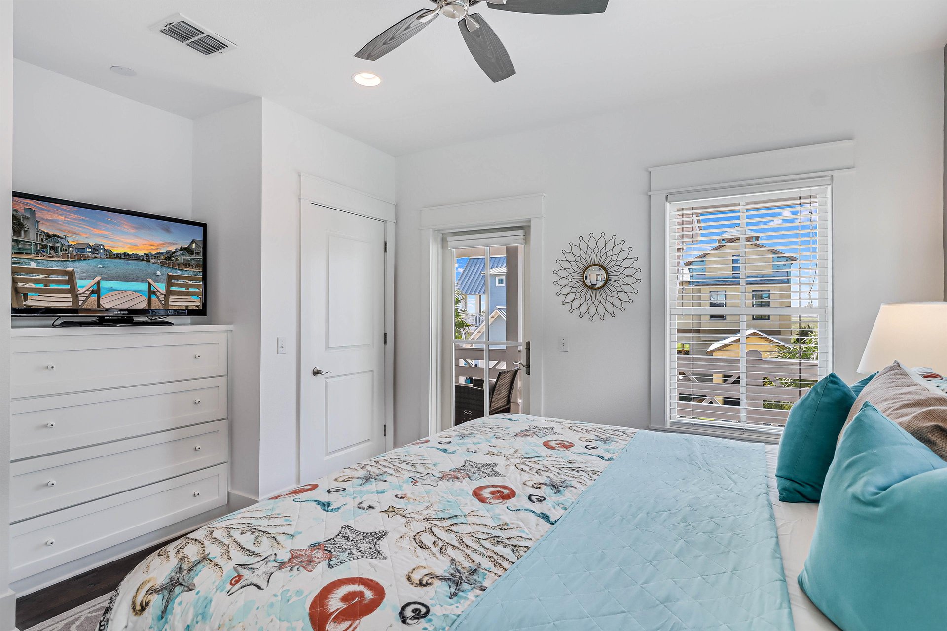 Primary King Bedroom, 2nd Floor