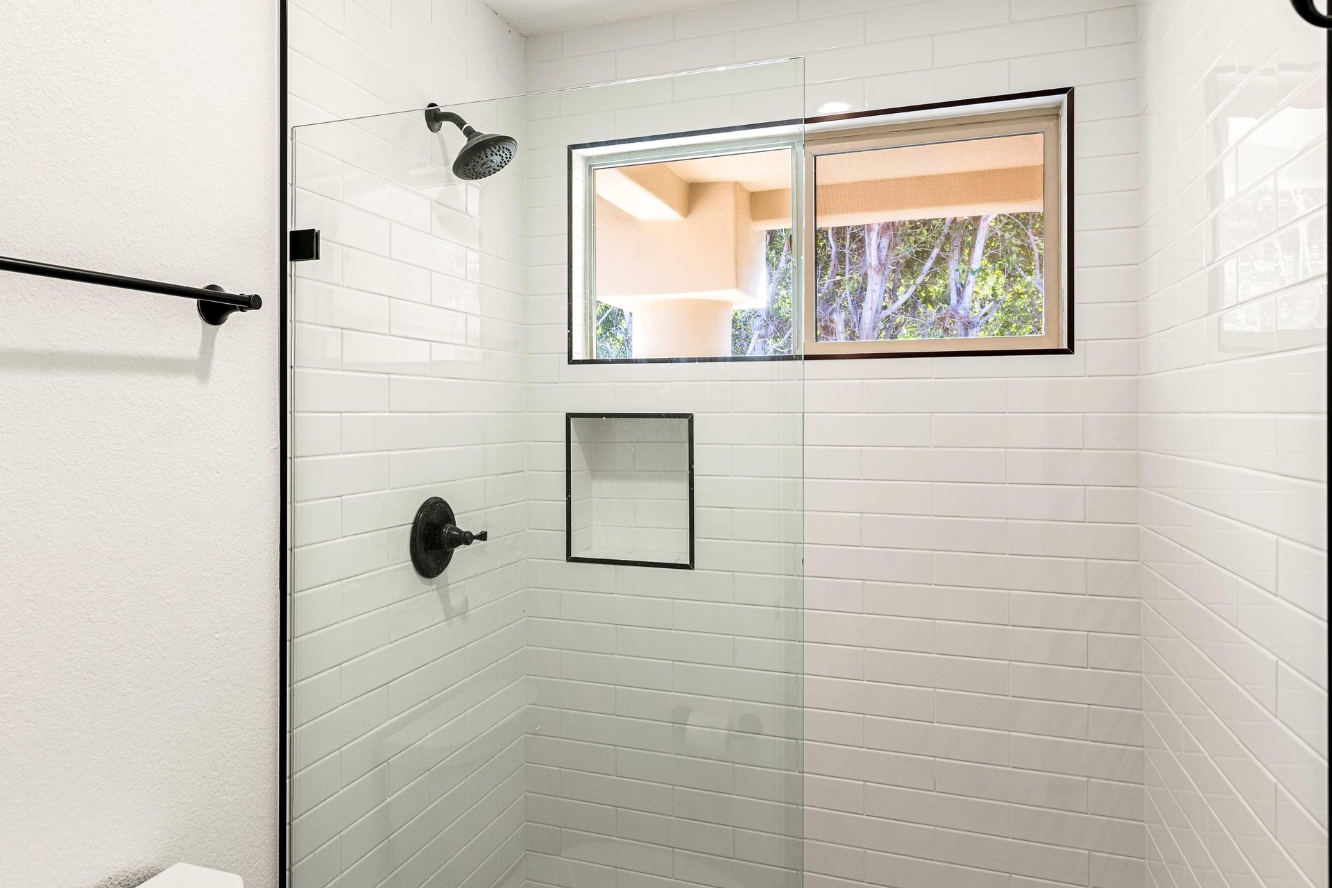 Guest shower