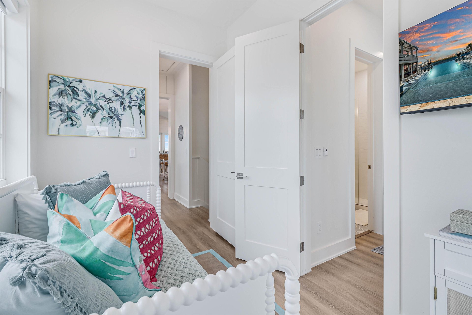 Private Lounge off King Bedroom, 2nd Floor