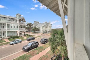 Exterior Gathering Space Gulf View, 2nd Floor