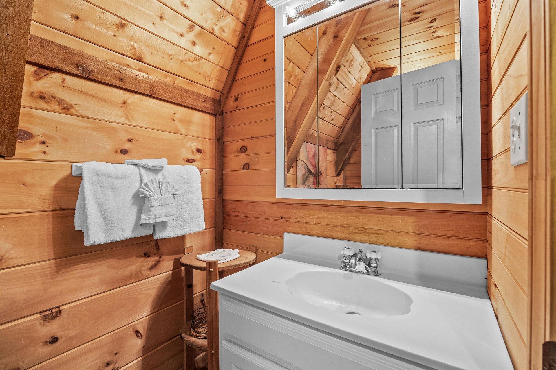 Full Bathroom at Living on Love, a 2 bedroom cabin rental located in Pigeon Forge