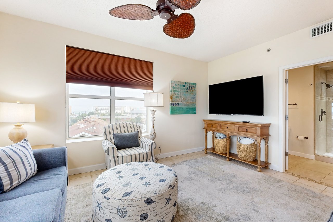 Palm Court Yacht Club 412 5