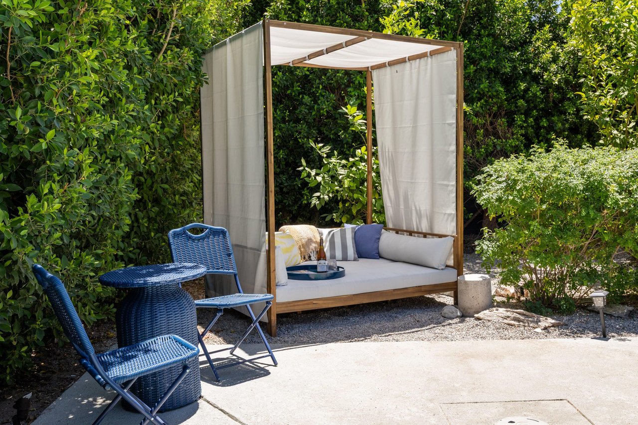 Cabana.