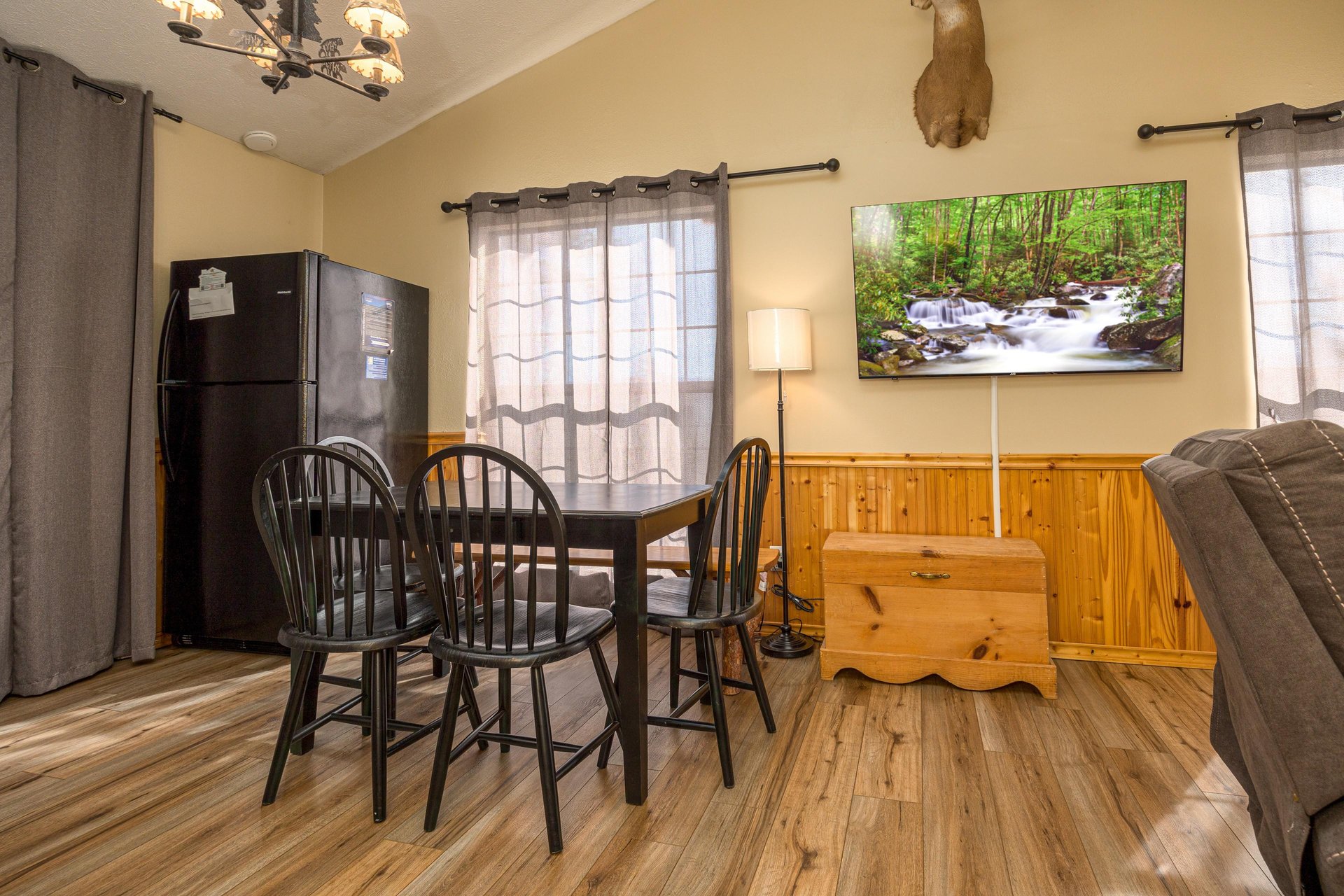 Dining table at Liams Lookout, a 2 bedroom cabin rental located in Pigeon Forge