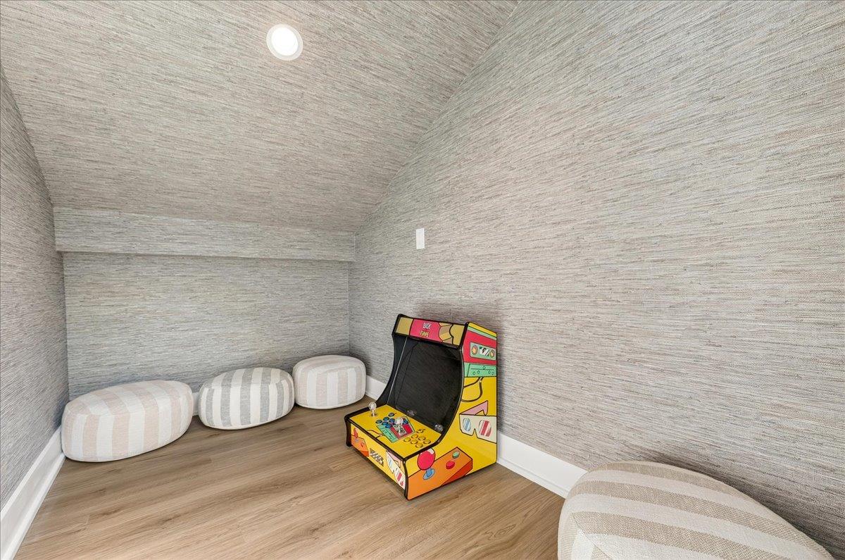 Hideaway Nook, 4th Floor