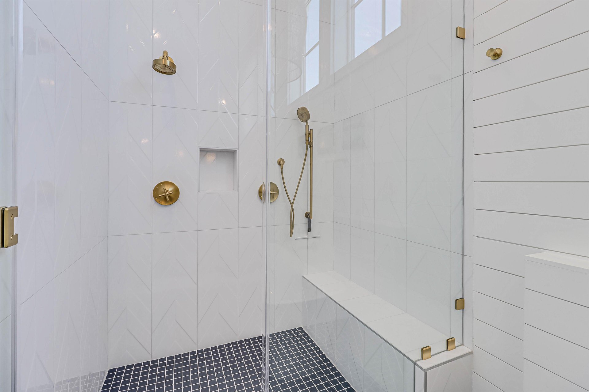 Primary King Bathroom, 3rd Floor