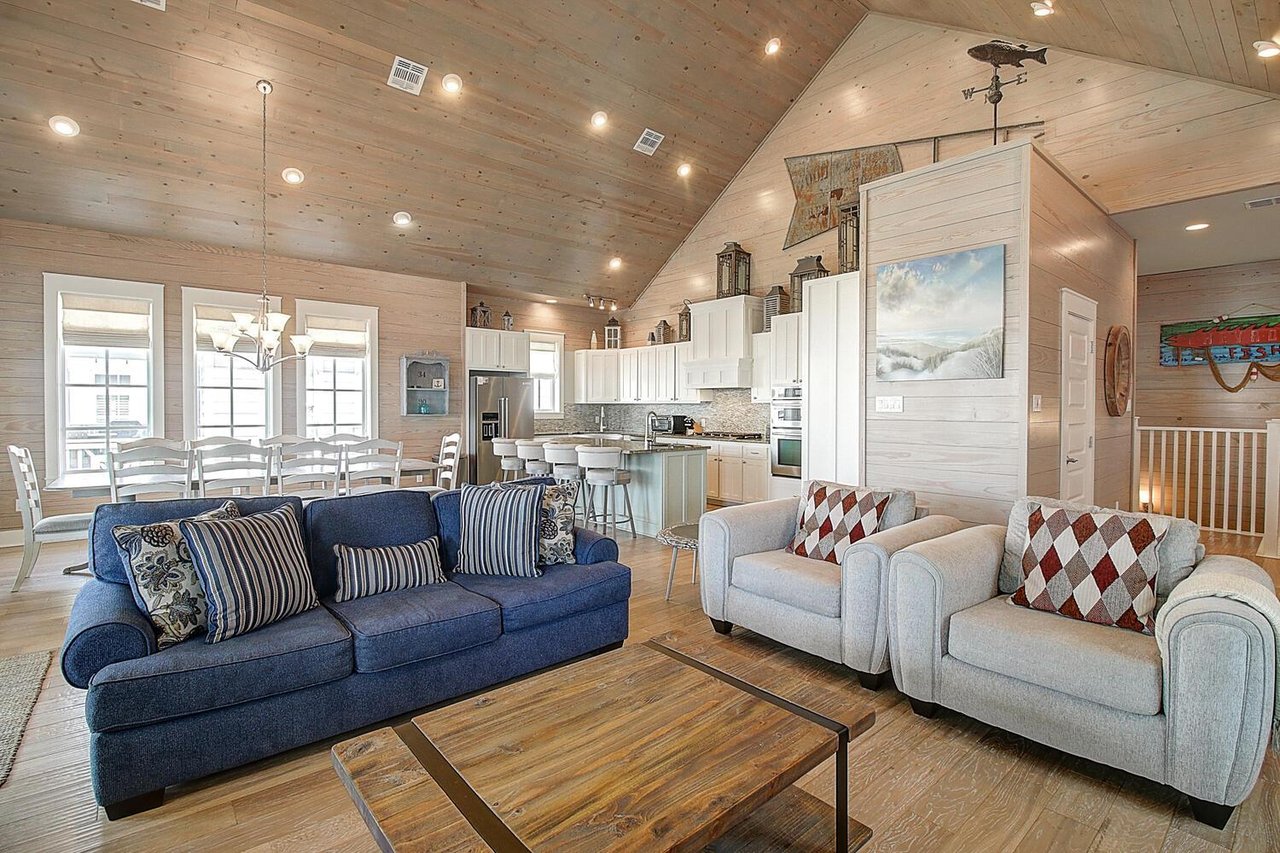 Living Room, 2nd Floor