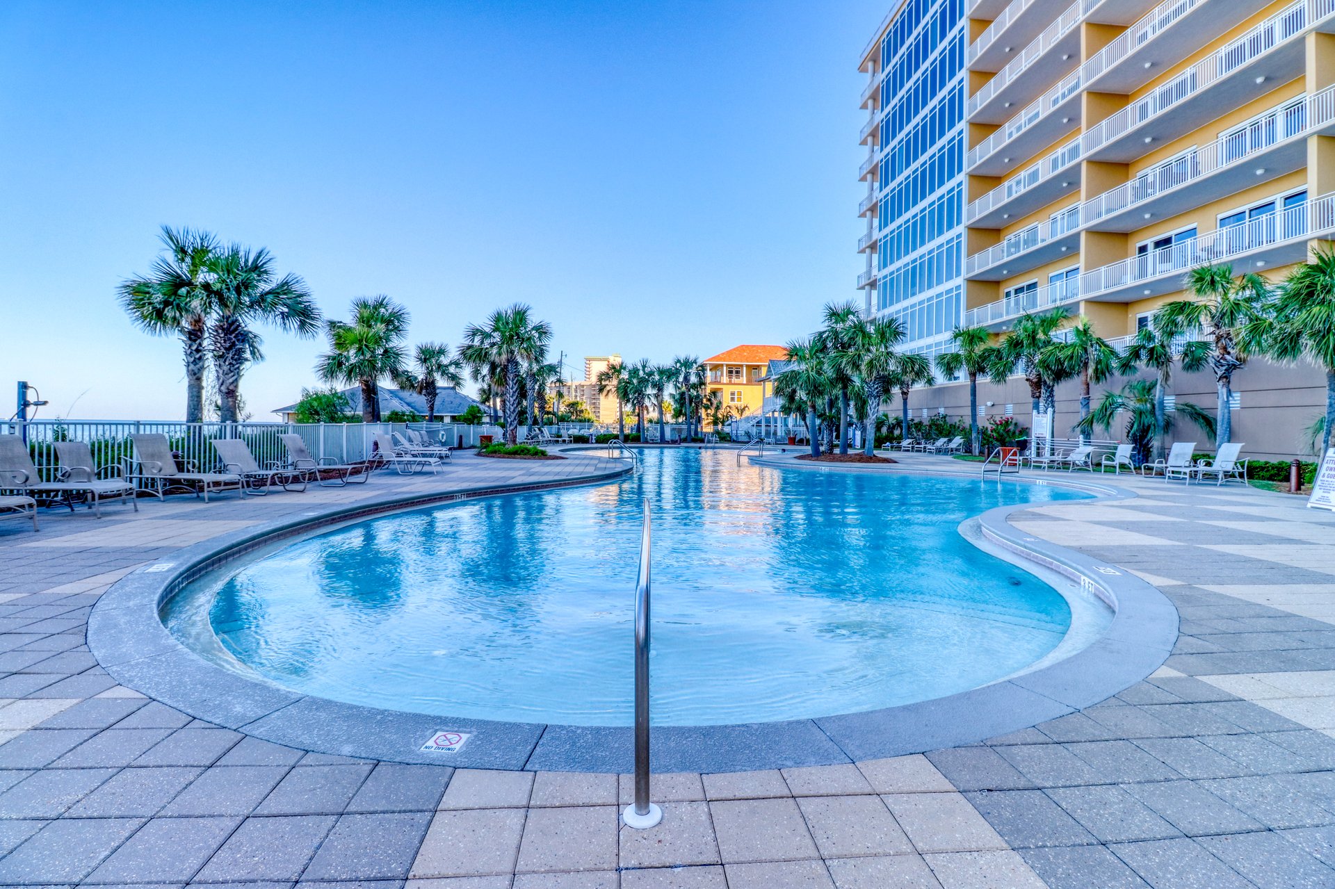 Sterling Beach 305 13