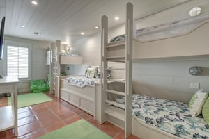 1st Floor Bunk Room