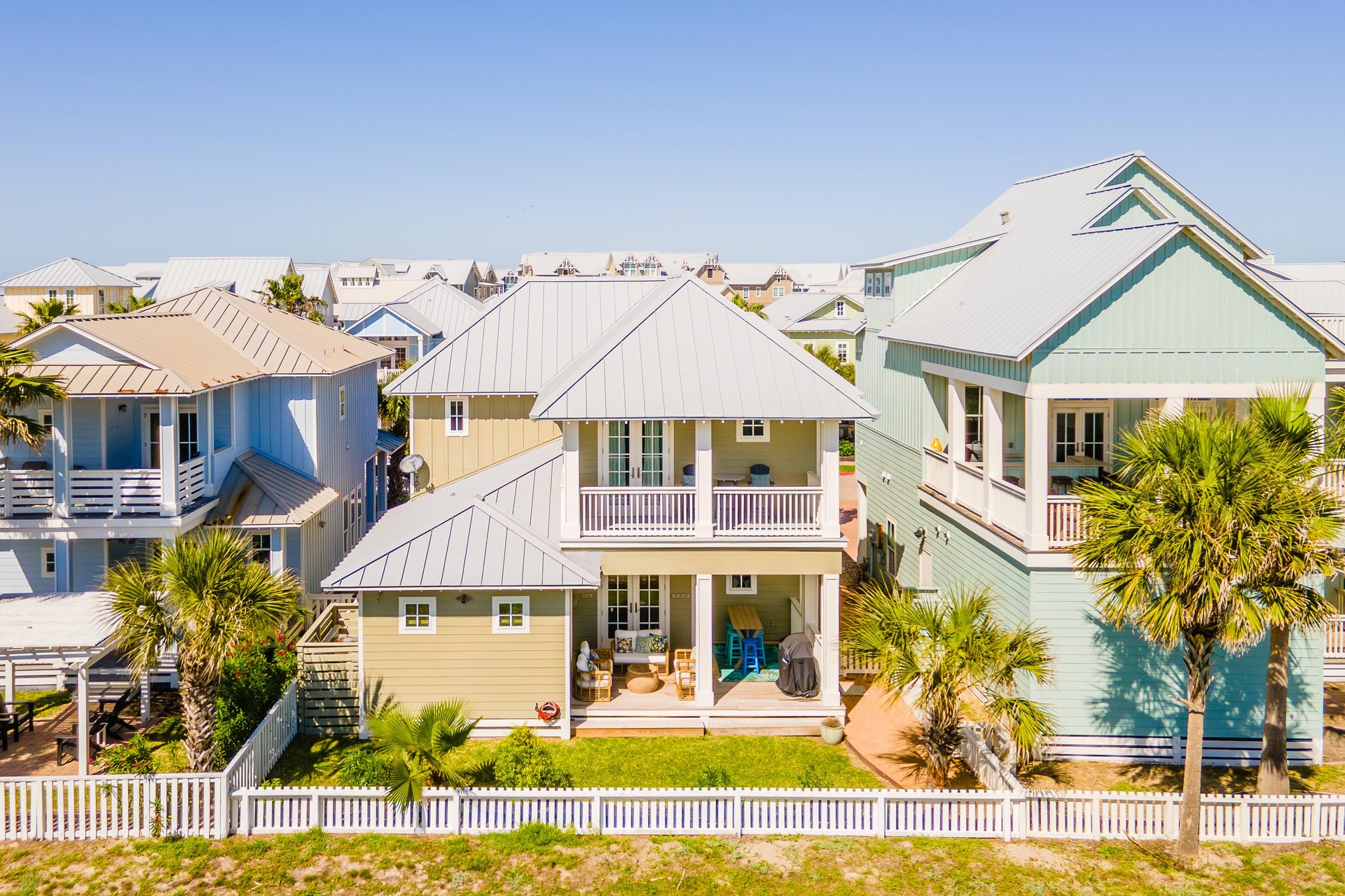 Sunny Days, Rear View