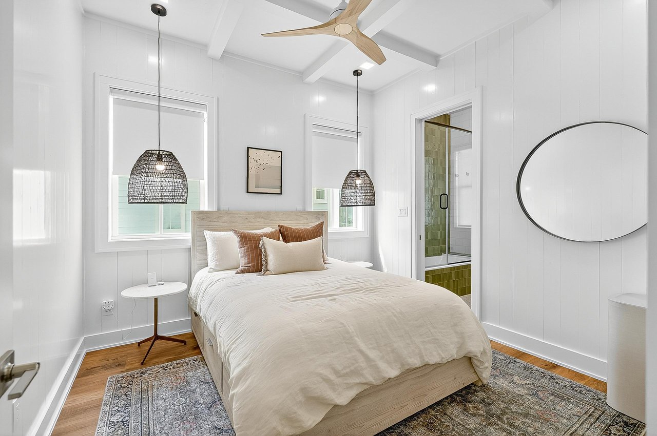 Queen Bedroom, 1st Floor