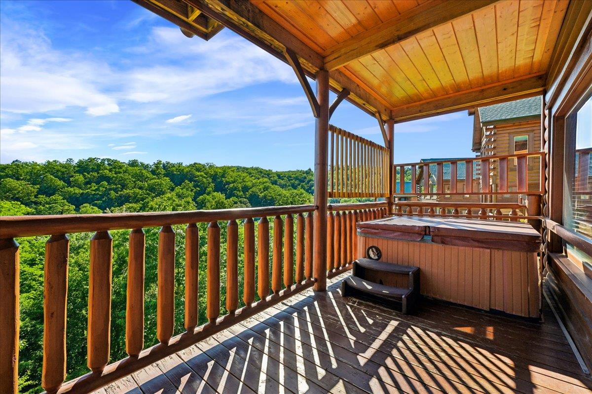 Lower LevelBalcony