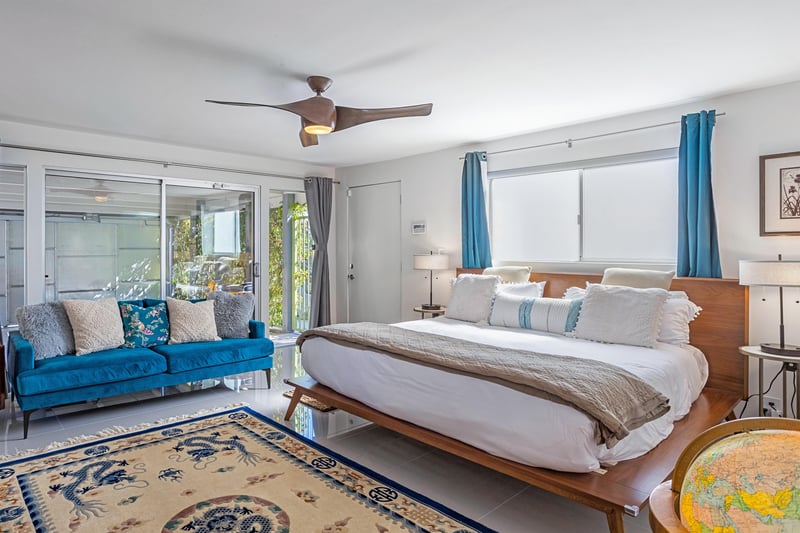 Luxurious guest bedroom