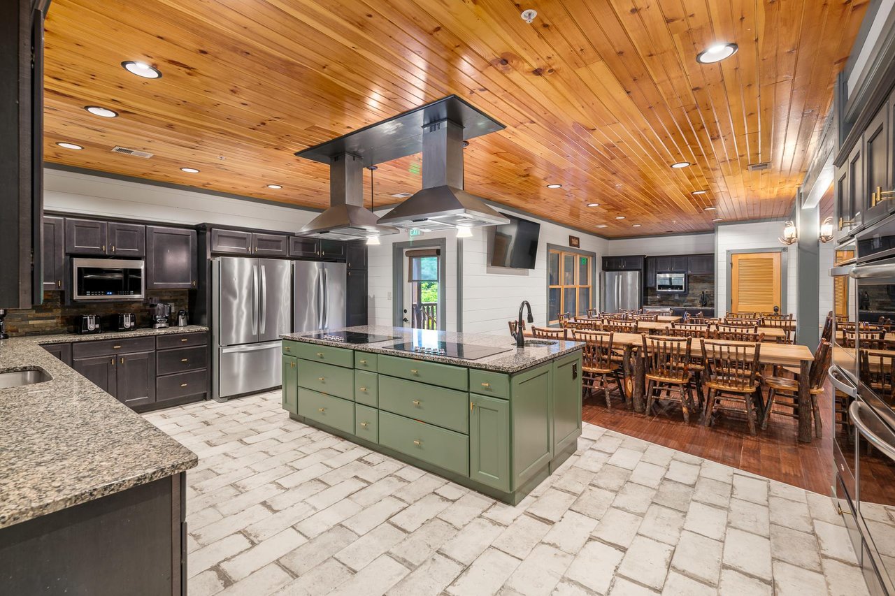The Gatlinburg Lodge 29
