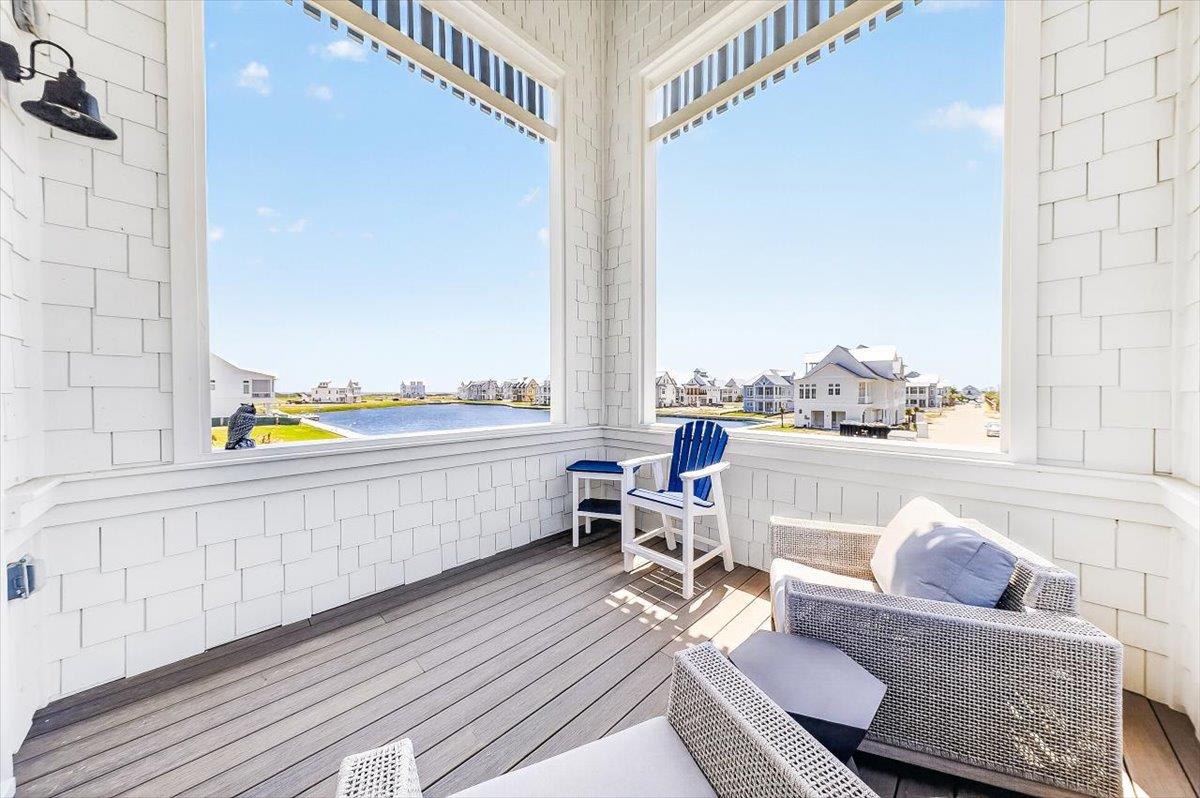 2nd Floor, Primary King Balcony