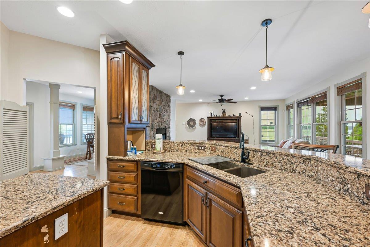 10Kitchen