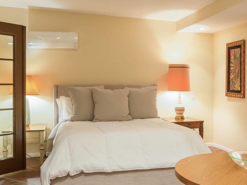 Luxurious and bright bedroom