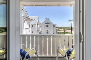 TwinQueen Bedroom, 2nd Floor