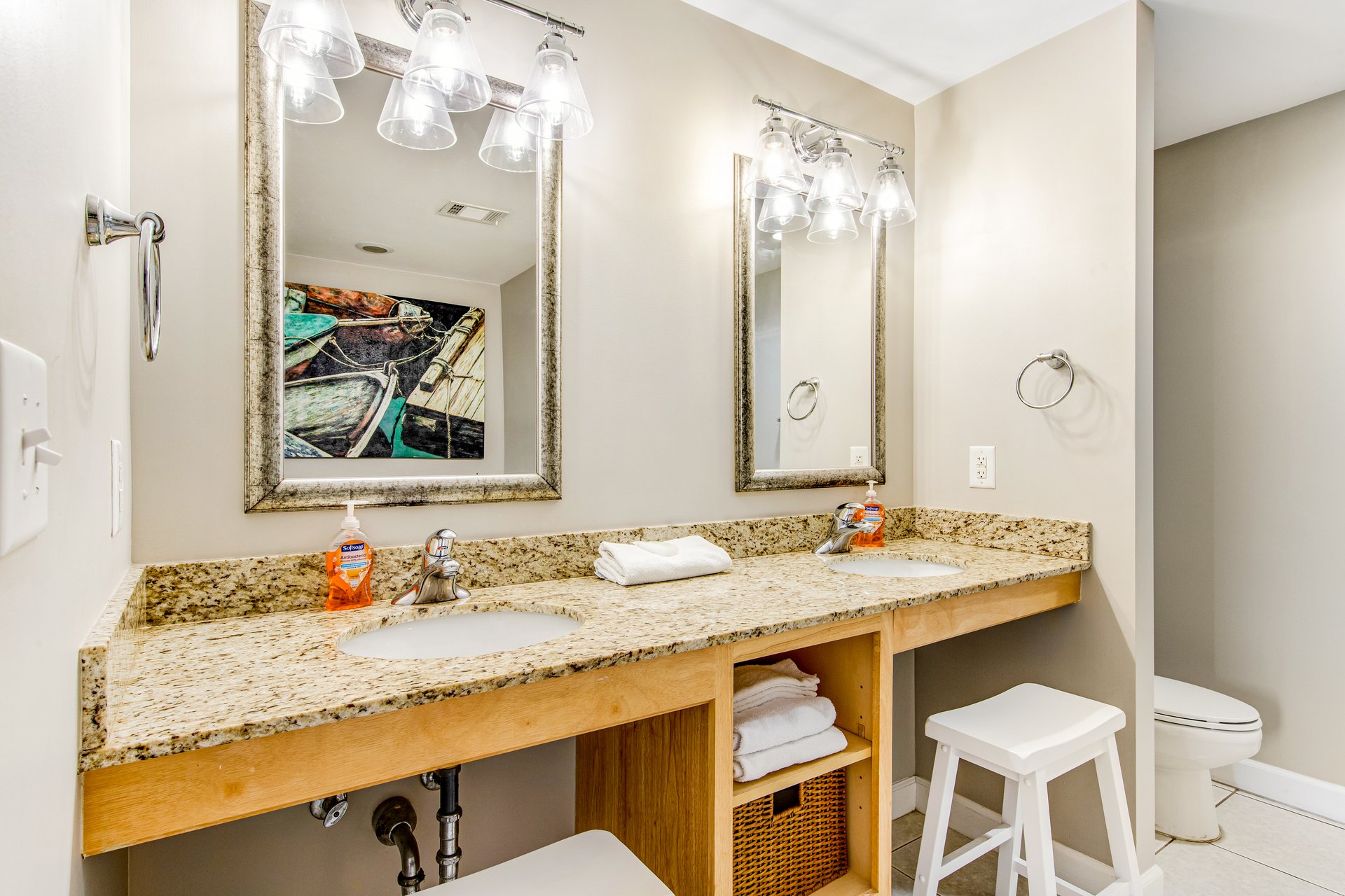 Splash Resort 1101W 21