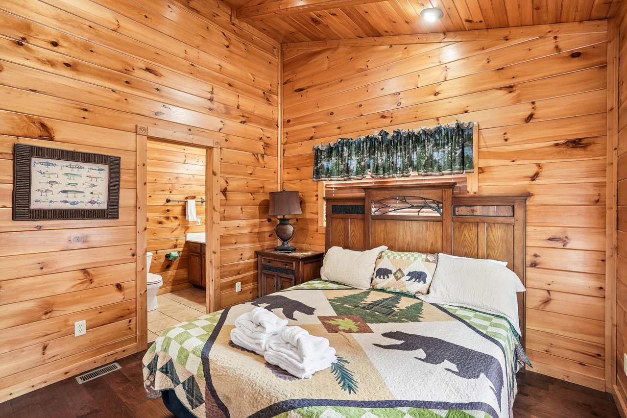 11Primary Bedroom