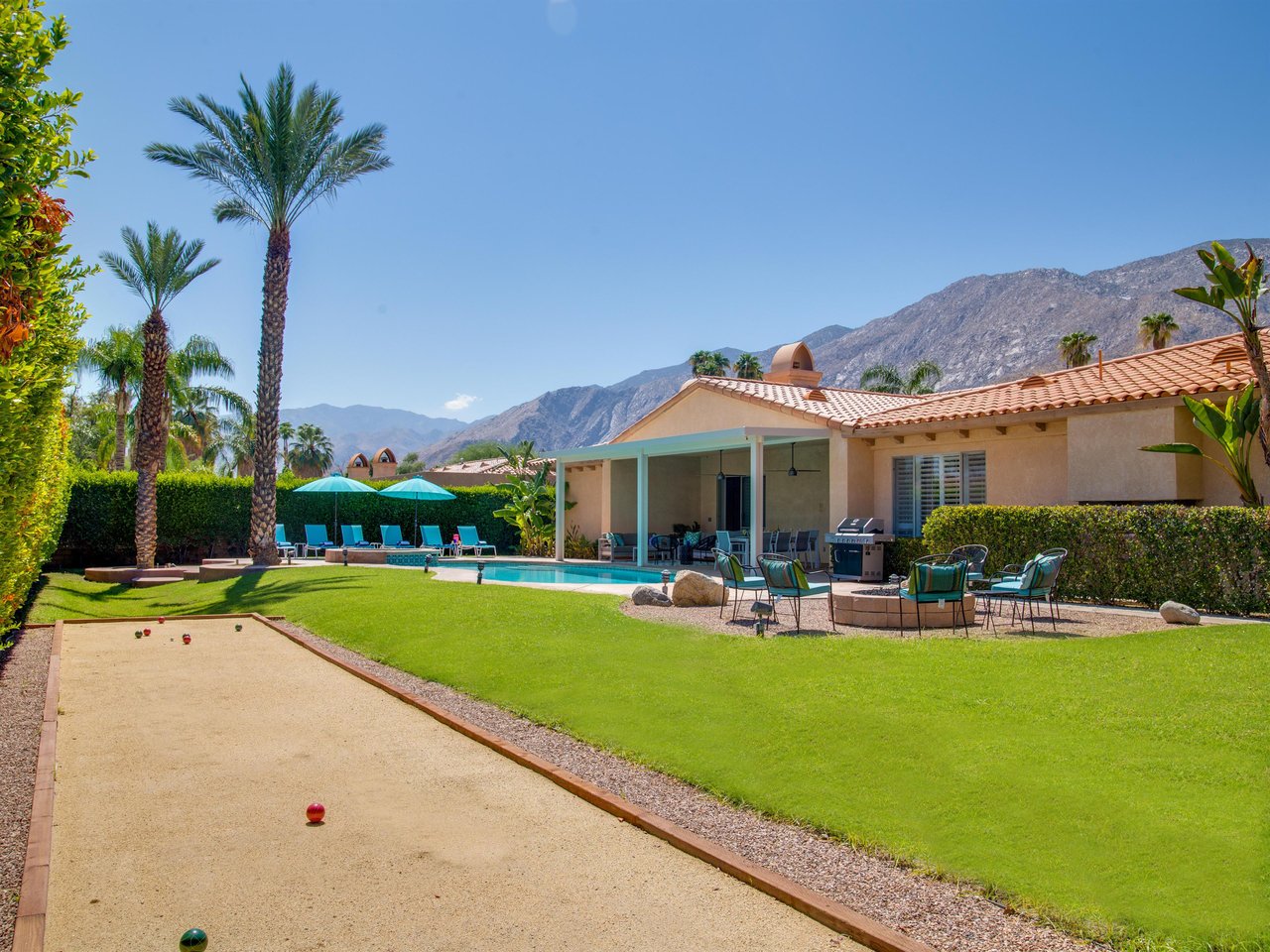 Spacious backyard