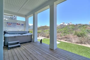 Hot Tub  Putting Green, 1st Floor Deck