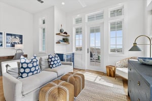 2nd Floor, Living Room