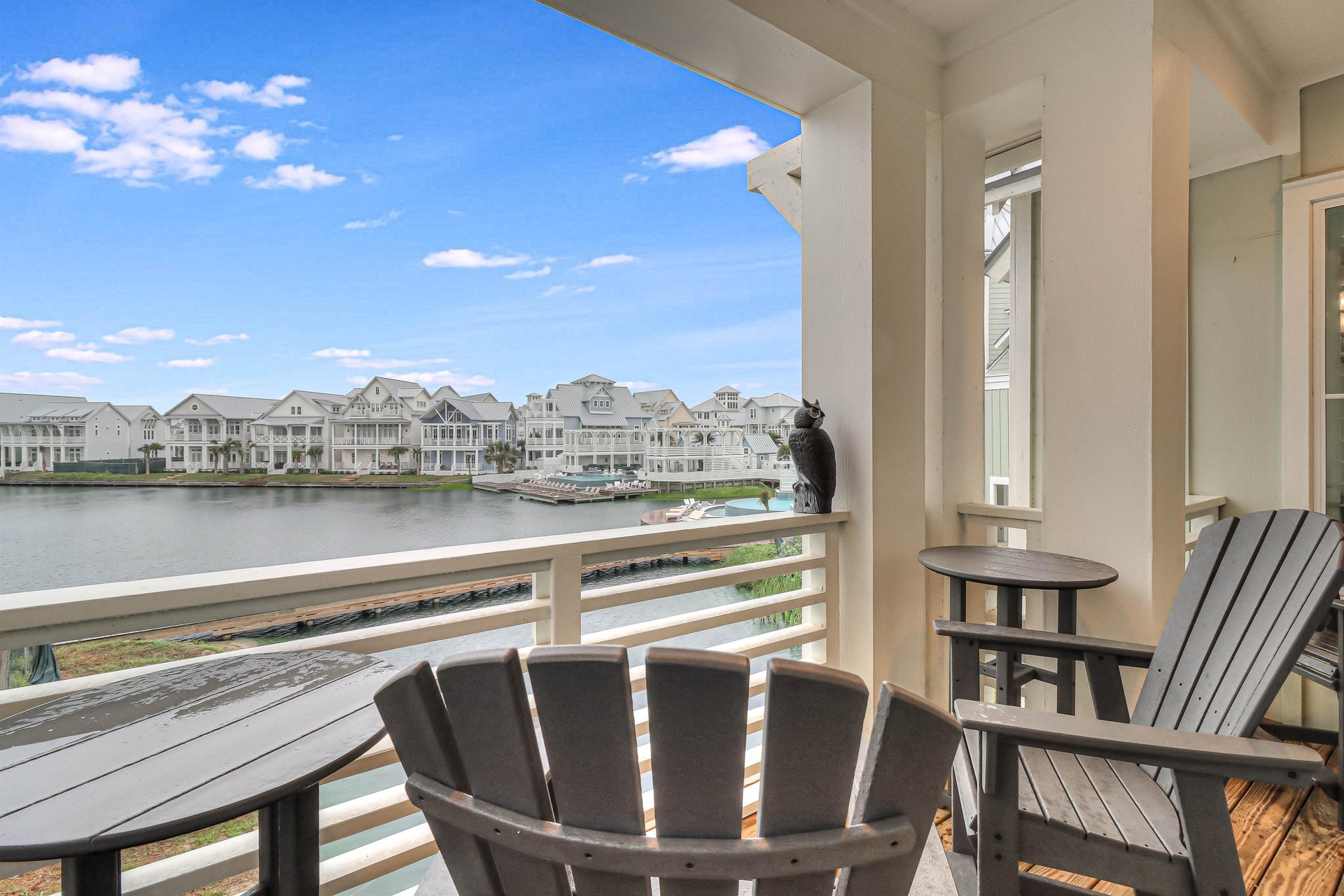 South Shore and Leisurely Lake Balcony Views, 2nd Floor