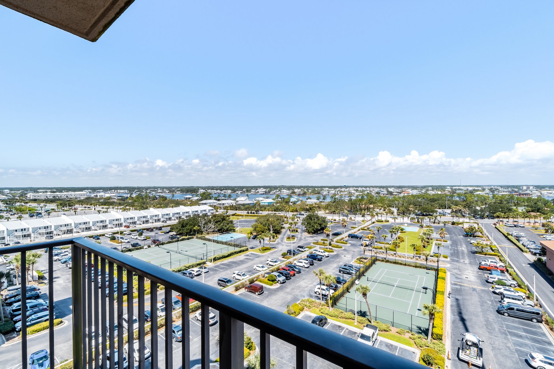 Phoenix East II 2095 22