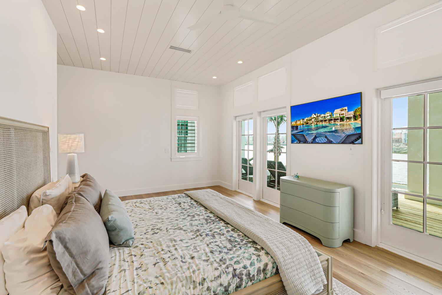 Primary King Suite, 1st Floor