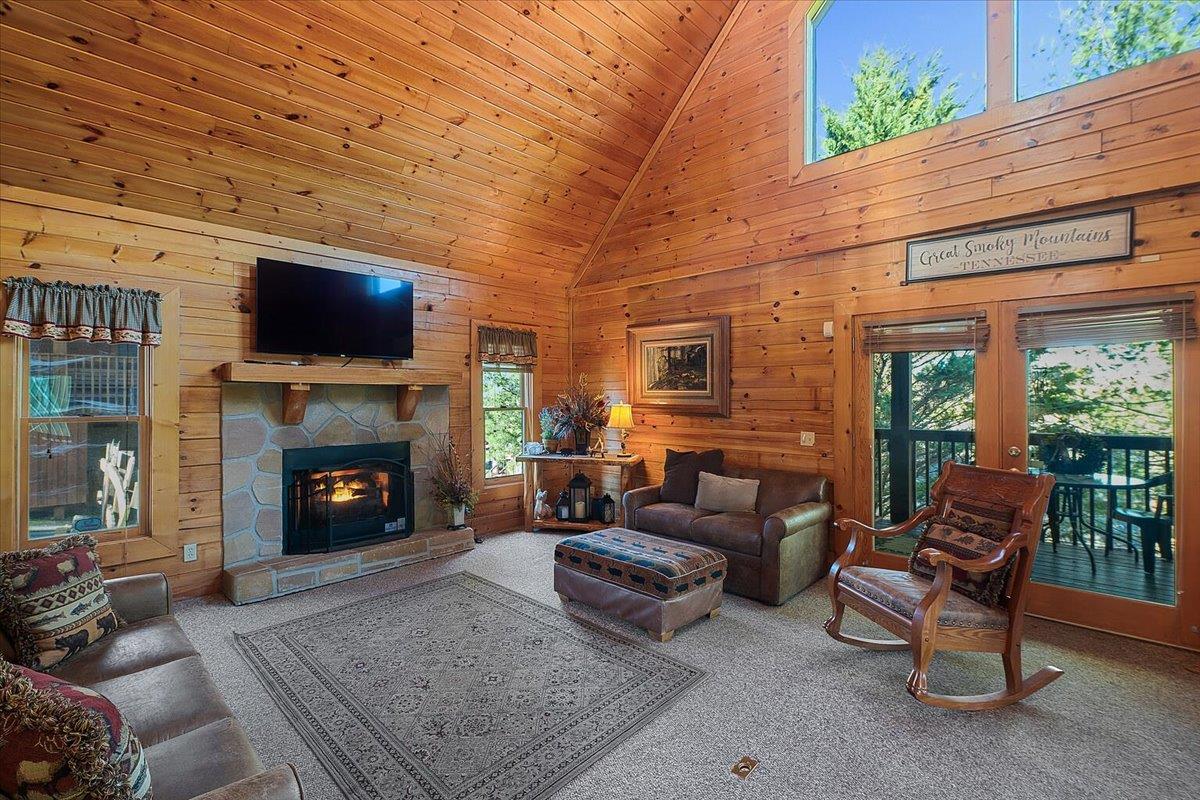 19LivingRoom