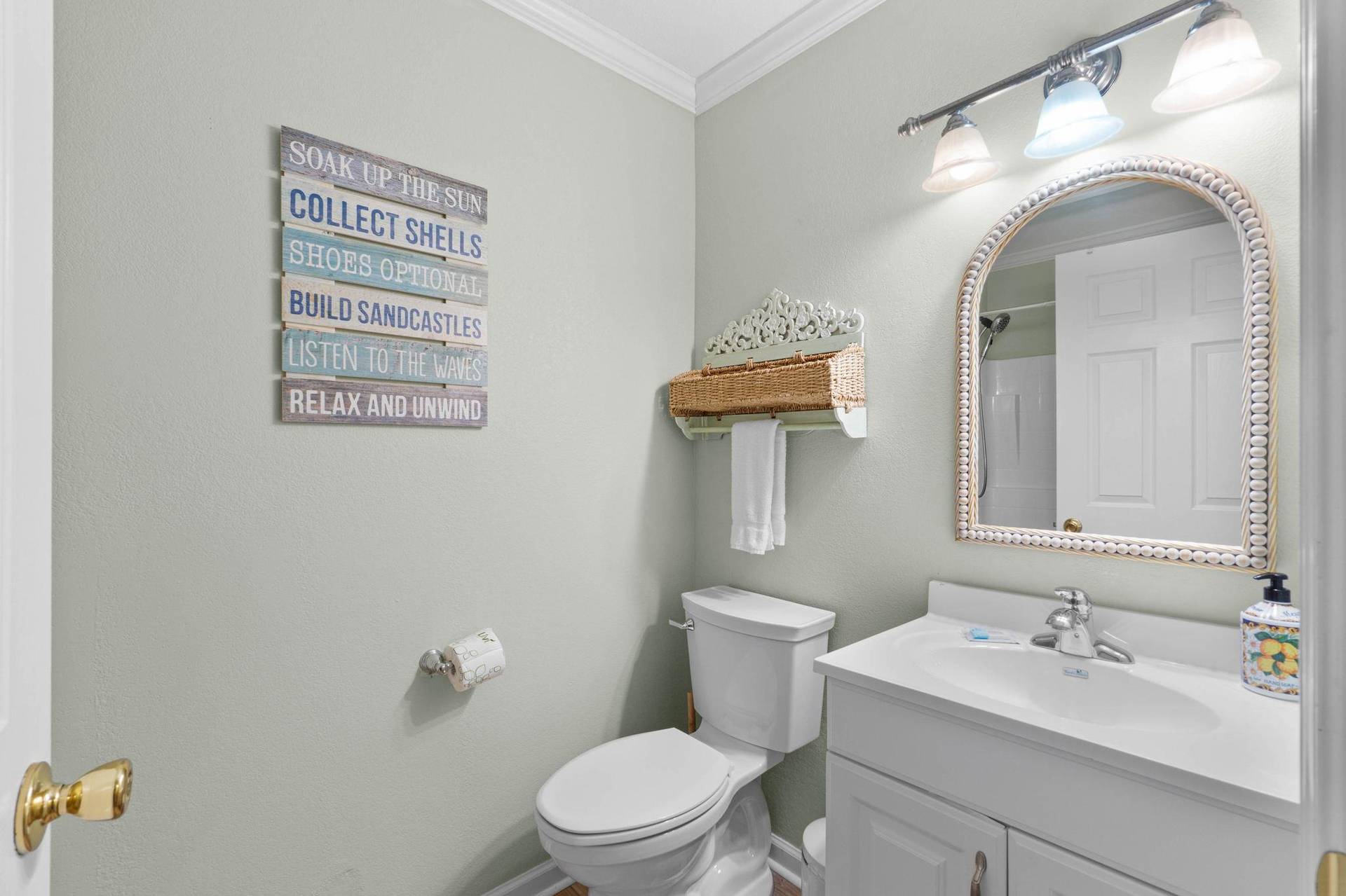 Guest Bathroom TubShower Combo