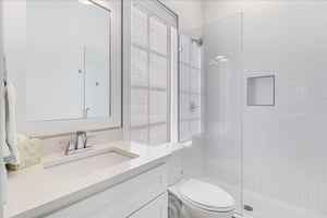 2nd Floor Detached MotherInLaw Ensuite with Private Bathroom