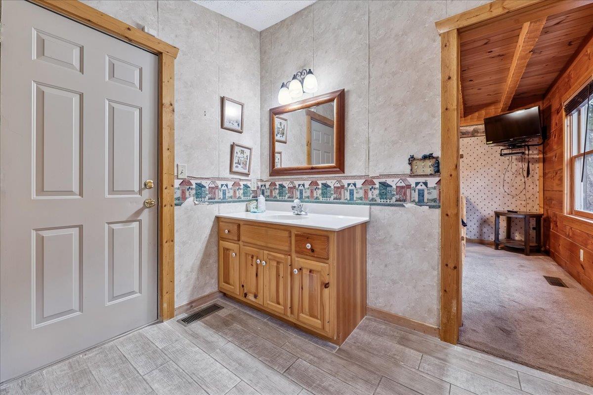 28Primary Bath