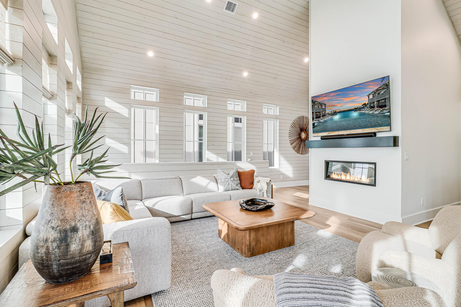 Living Area, 2nd Floor