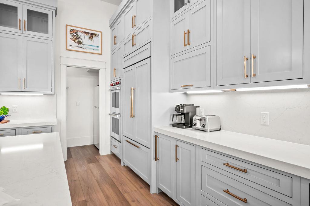 1st Floor, Kitchen