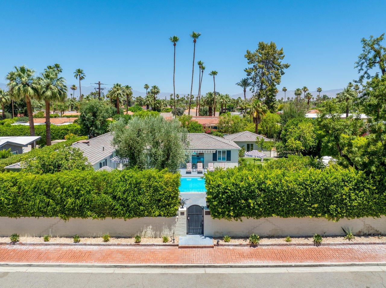 Your own desert oasis