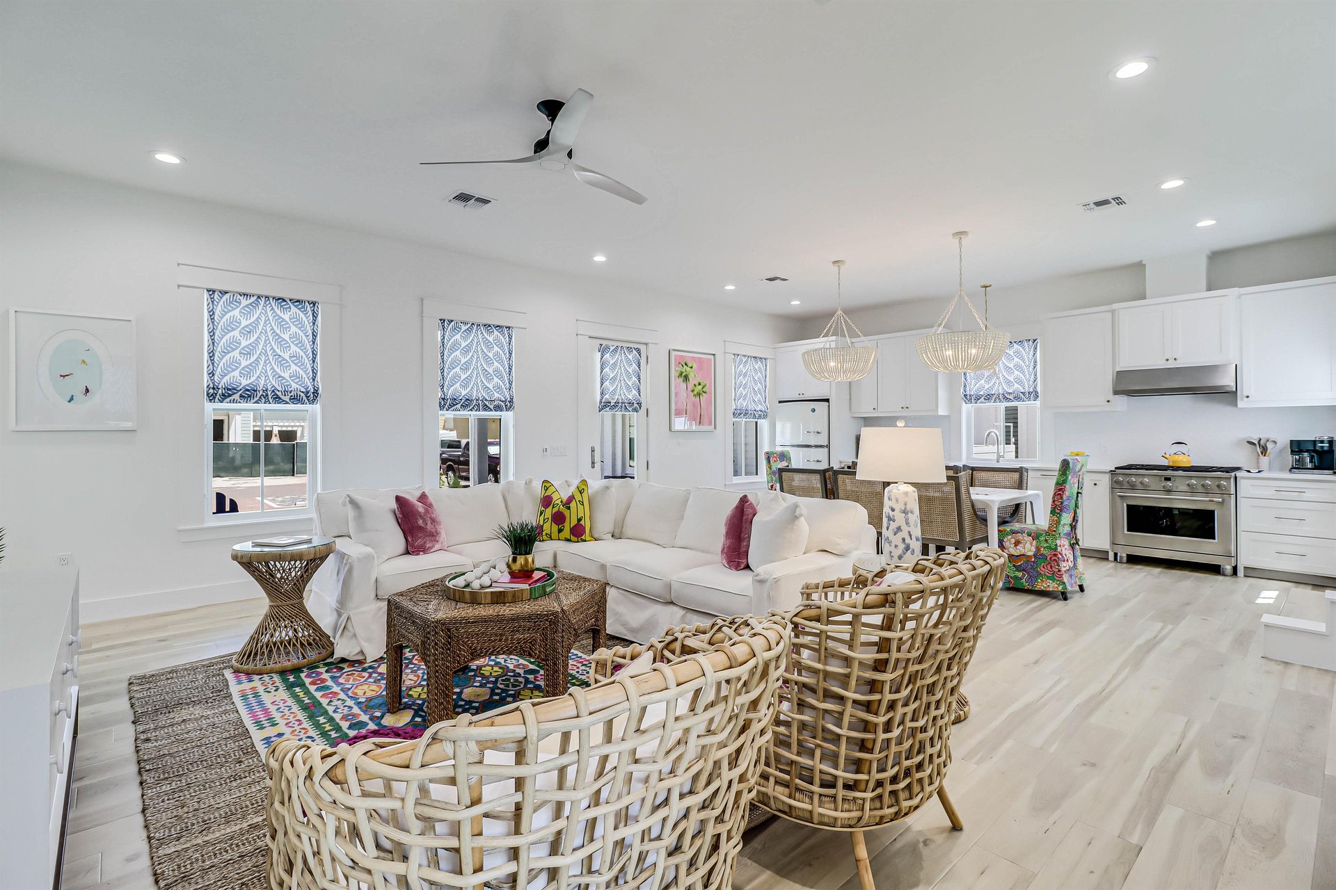 Living Area, 1st Floor