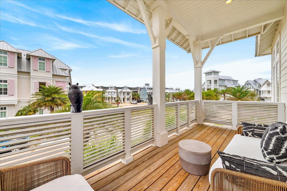 2nd Floor Balcony off Living Room