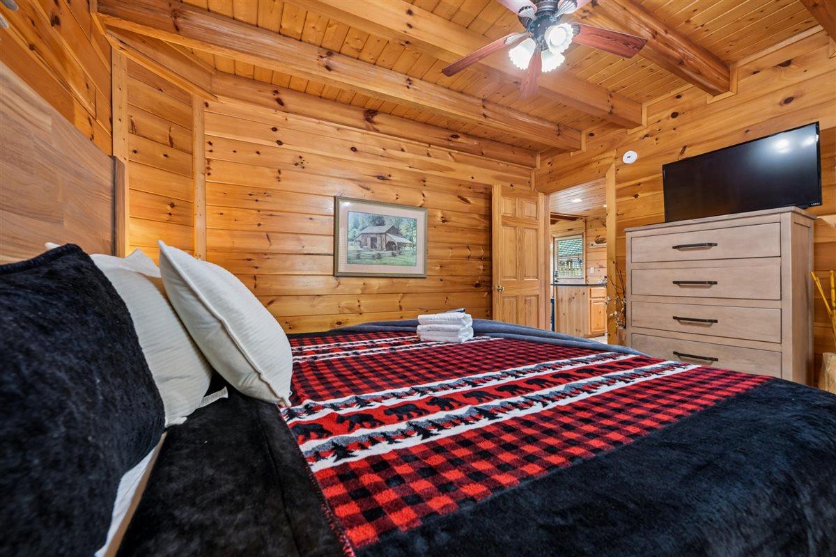 27Bedroom