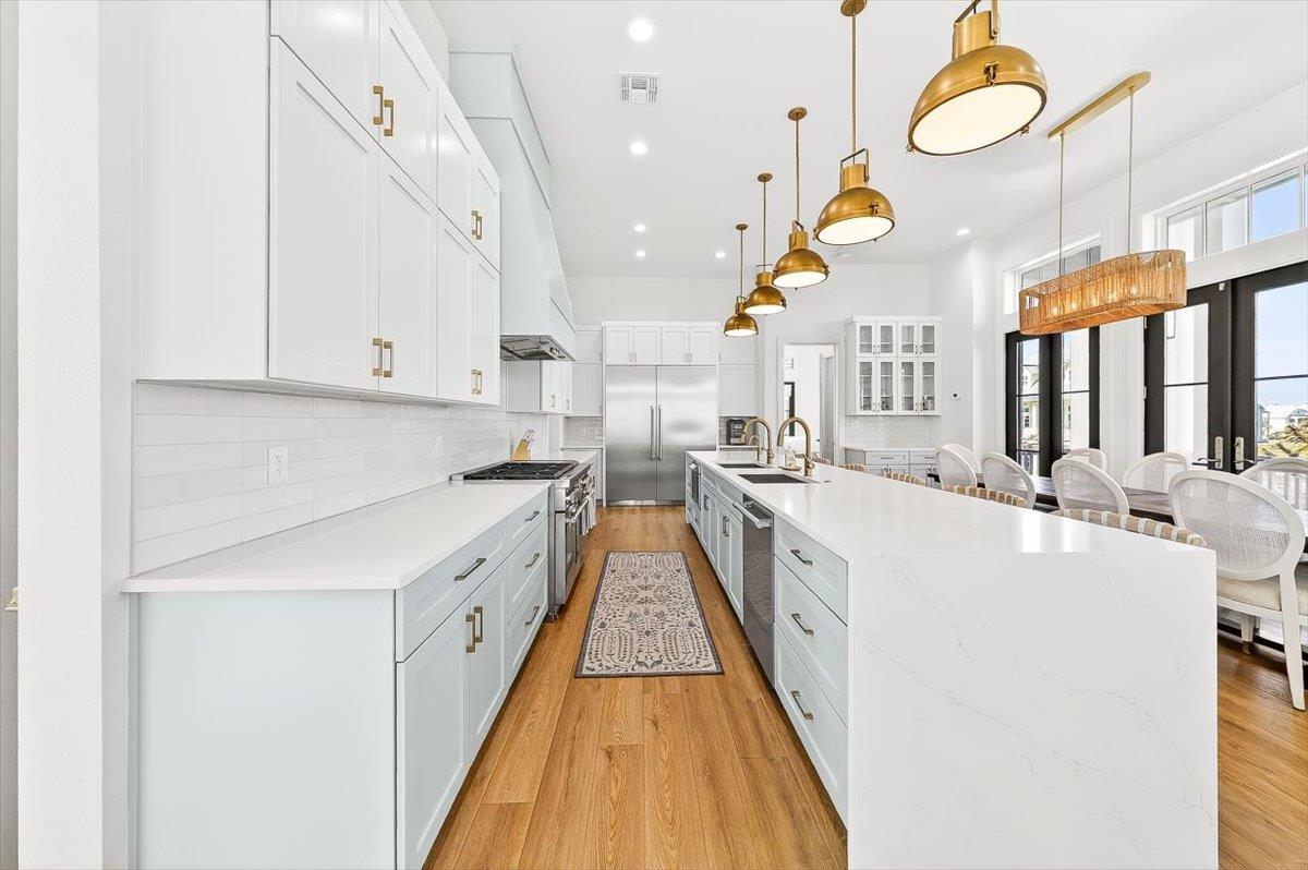 Large Kitchen, 2nd Floor