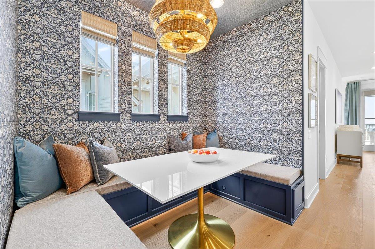 2nd Floor, Breakfast Nook