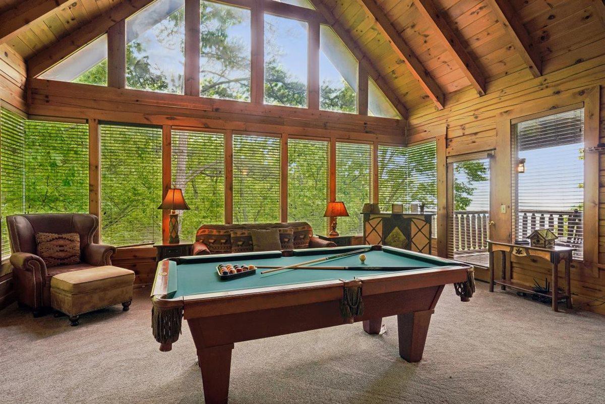 33Game Room