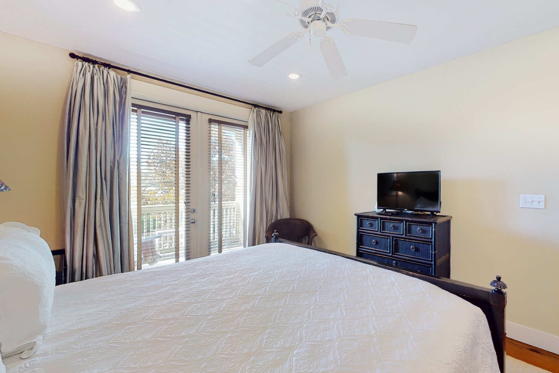 Grand Isle Getaway 205 11