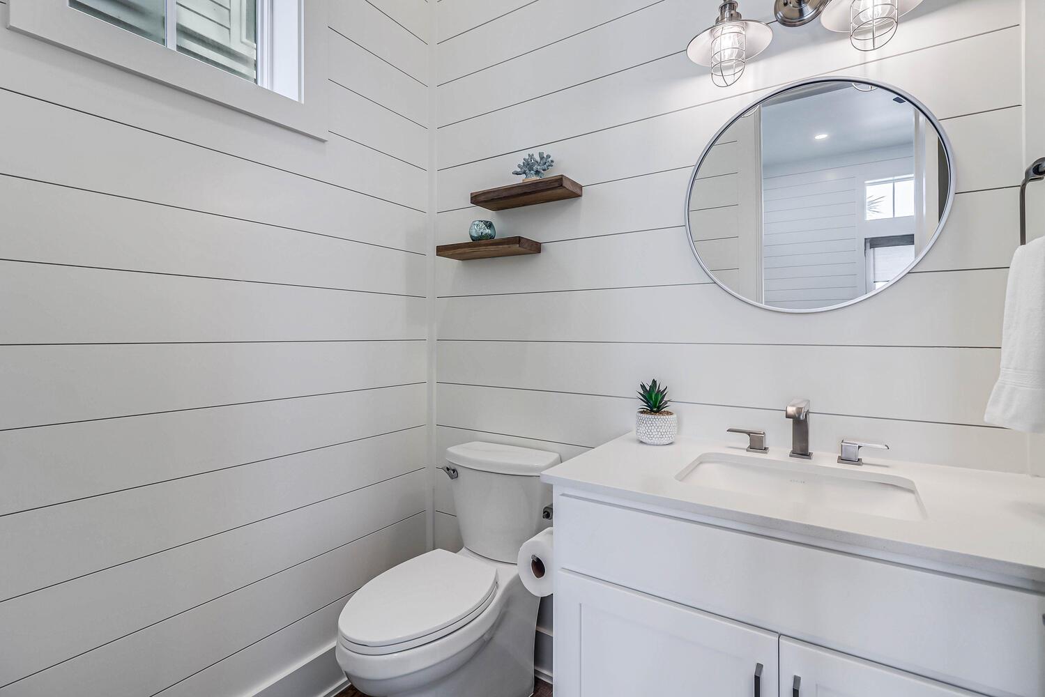 Powder Bath, 1st Floor