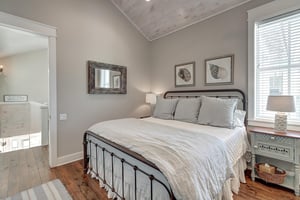 Primary King Bedroom, 2nd Floor