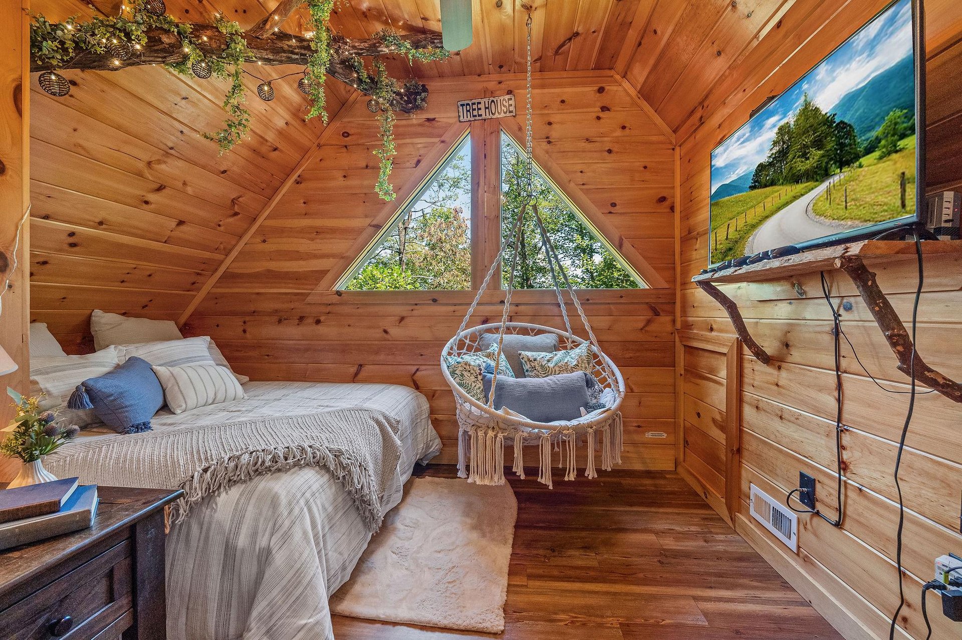 Hanging hammock seat