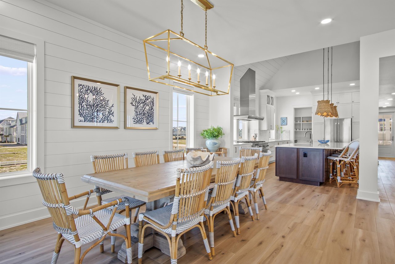 Spacious Dining Room, 2nd Floor
